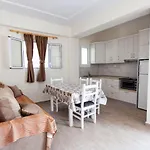 Vila Zisi Himare